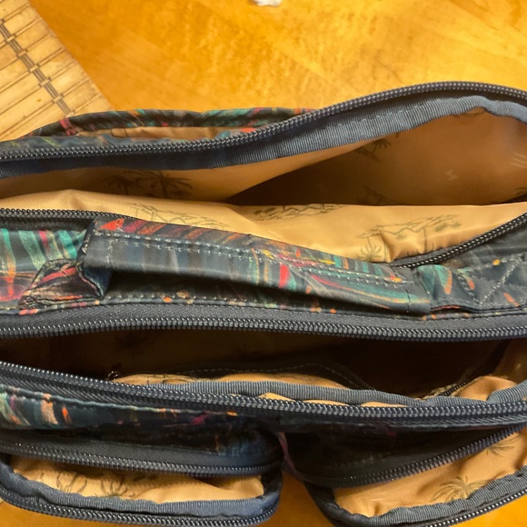 LUG CROSSBODY - Picture 2 of 9